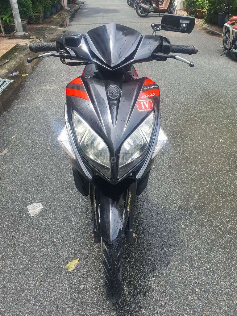 Nou4 máy êm zin áo đẹp ko trầy ko bể đủ chức năng. Mua bán Xe máy tại Quận 1 Tp Hồ Chí Minh được đăng bởi văn hưng hình 1