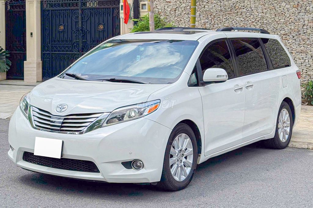Toyota SIENNA bản Nhập mỹ LIMITED full option. Mua bán Ô tô tại Quận Phú Nhuận Tp Hồ Chí Minh được đăng bởi Hoàng Phát hình 8