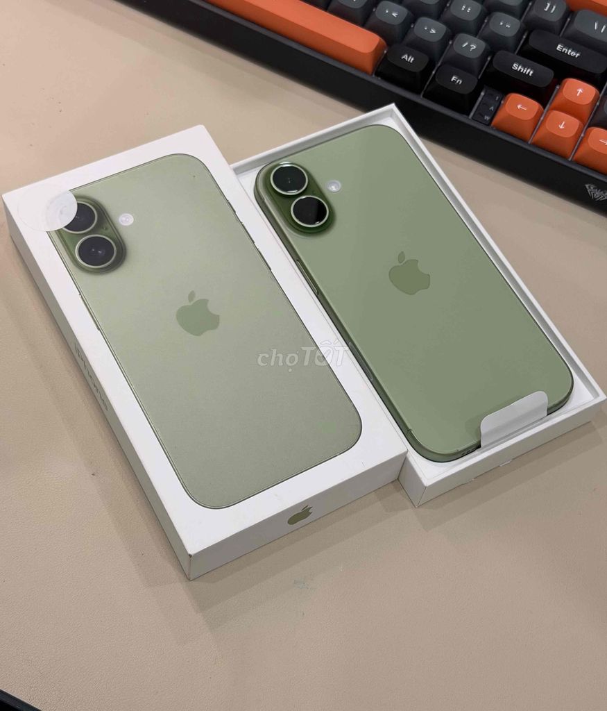 Iphone 17 Xanh Xô Thơm Sạc 3L, BH Gần 1 Năm. Mua bán Điện thoại tại Quận Ninh Kiều Cần Thơ được đăng bởi Dương Store hình 1