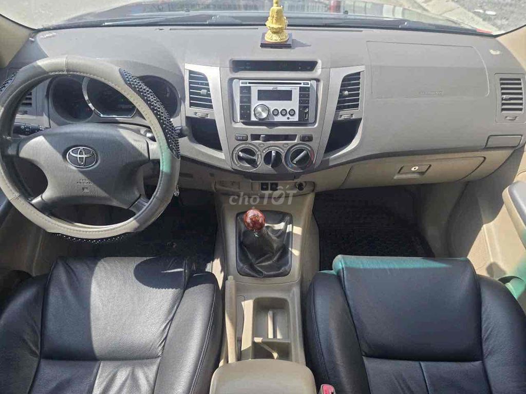 Toyota Fortuner 2.5G MT 2011 - 136000km. Mua bán Ô tô tại Quận Bình Tân Tp Hồ Chí Minh được đăng bởi Lê Văn hình 10
