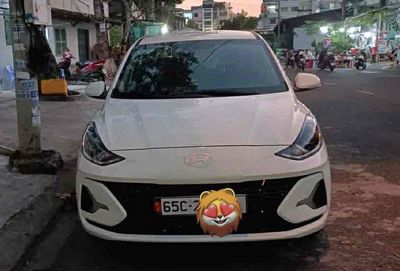Hyundai Grand i10 2024 Hatchback Trắng 5800km