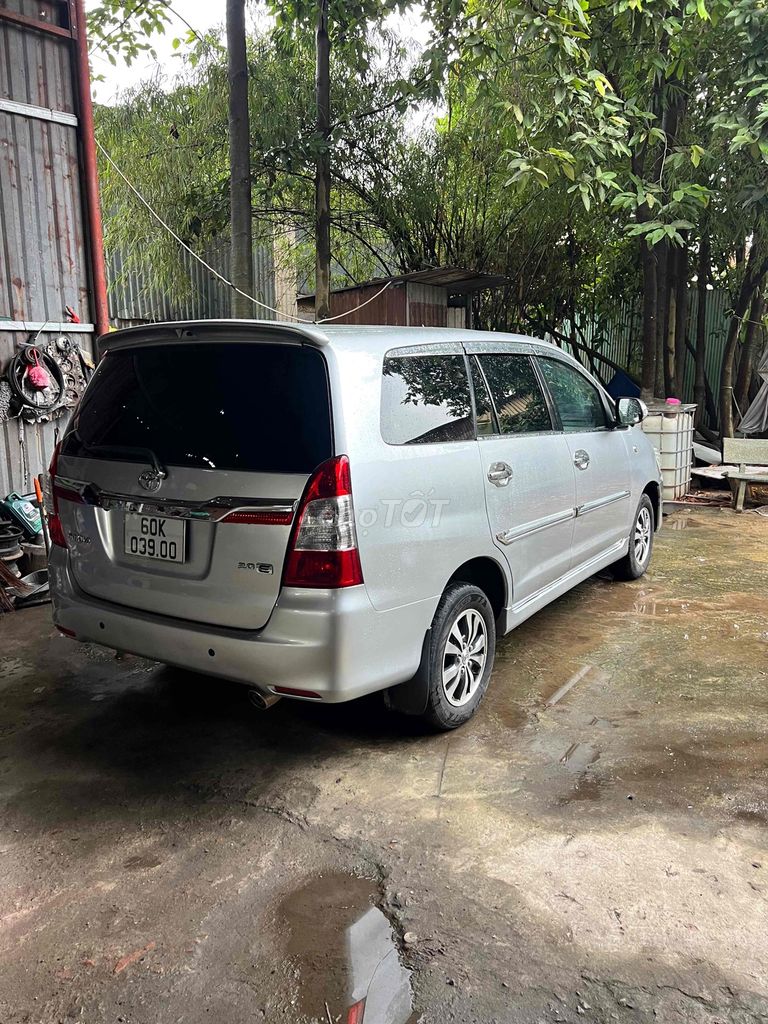 Toyota Innova 2014 -2.0E xe Chuẩn gia đình xịn. Mua bán Ô tô tại Thị xã Tân Uyên Bình Dương được đăng bởi oto bay quynh  hình 1