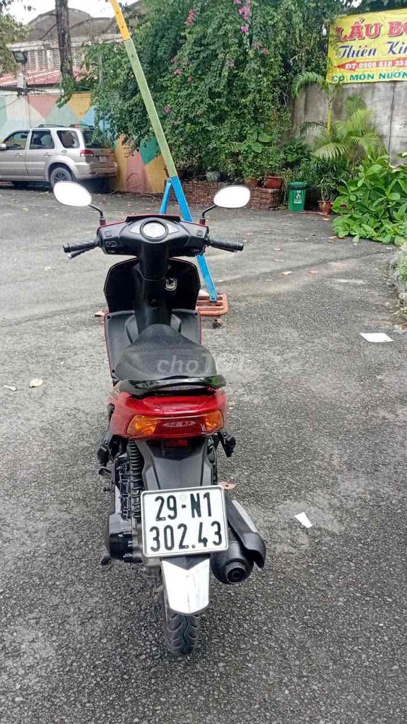 В Honda Click 2008 все еще тихо.