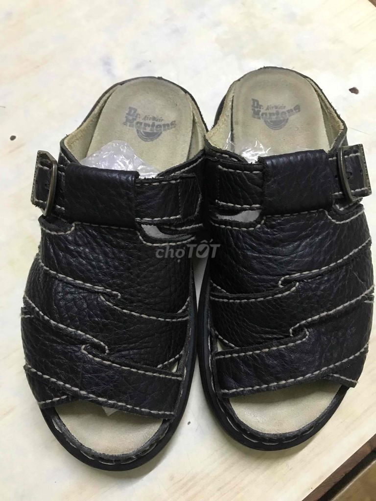 Dép DR Martens. Mua bán Giày dép tại Quận Bình Thạnh Tp Hồ Chí Minh được đăng bởi Dang Thai Huy hình 1