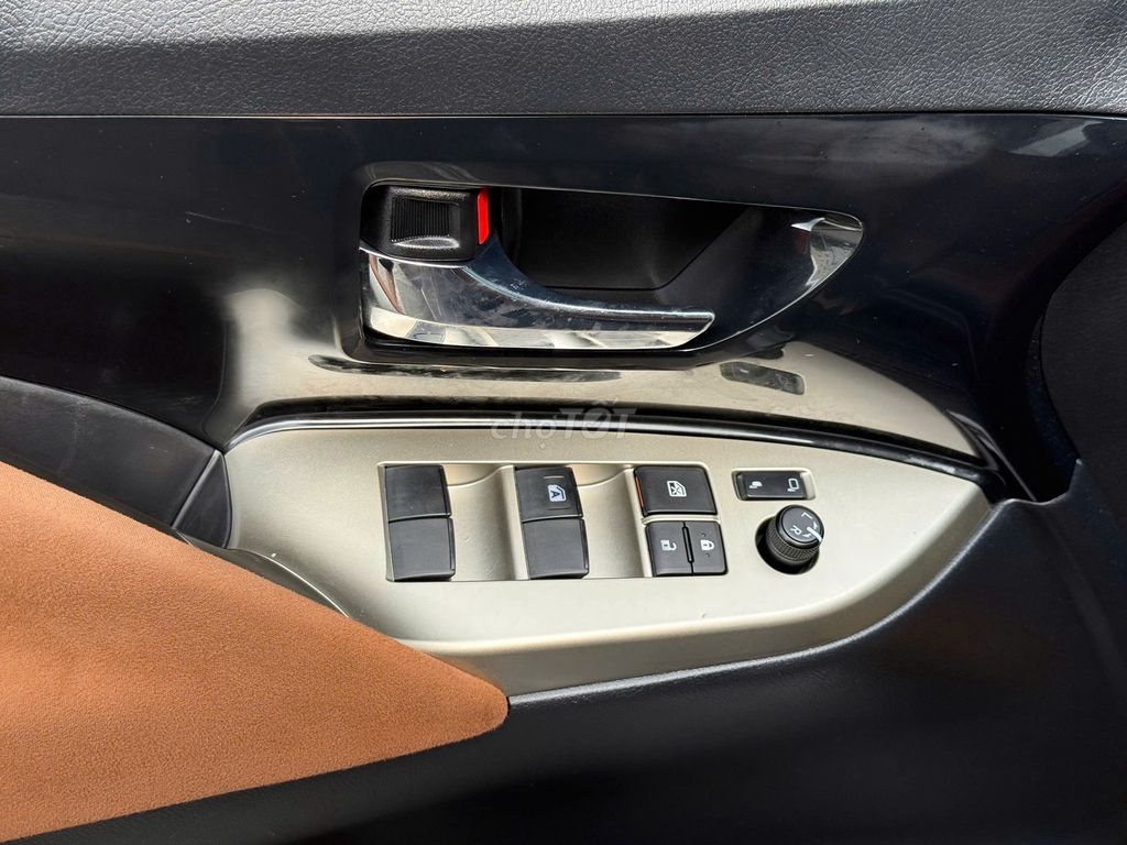 Innova 2.0G Tự động, 2019 - 1 Chủ từ đầu - Giá TL. Mua bán Ô tô tại Quận Gò Vấp Tp Hồ Chí Minh được đăng bởi Thanh Trang Toyota Sure hình 4