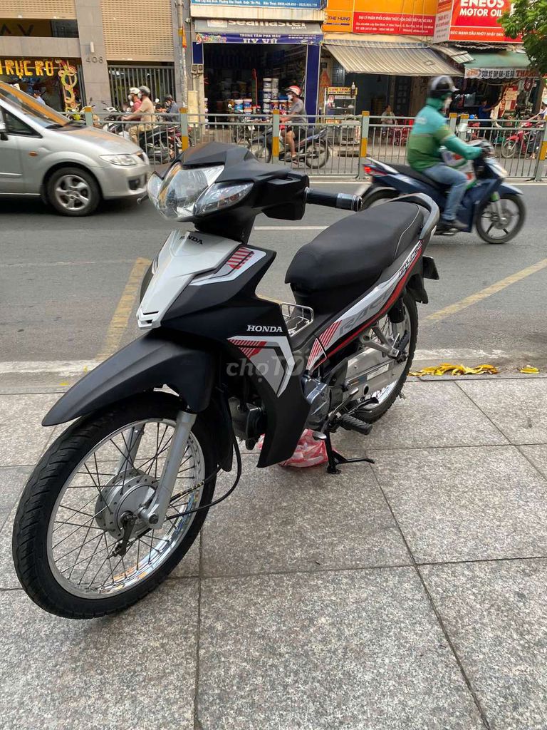 Honda wave black 2018 mới 90% bstp chính chủ