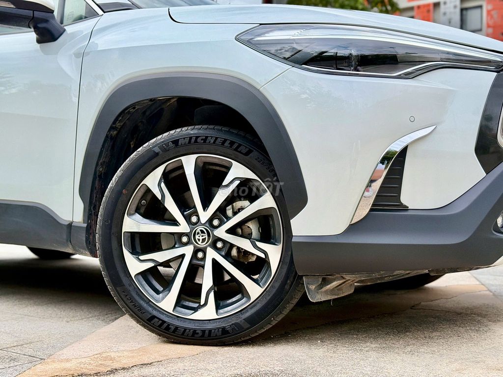 Toyota Corolla Cross 2025. Mua bán Ô tô tại Quận Long Biên Hà Nội được đăng bởi Linh hình 8
