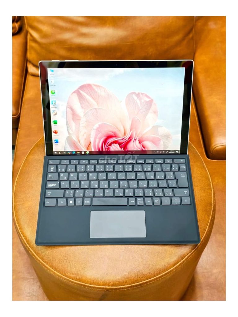 Microsoft Surface Pro 6. Mua bán Laptop tại Quận Thanh Khê Đà Nẵng được đăng bởi DIỄM NY hình 1