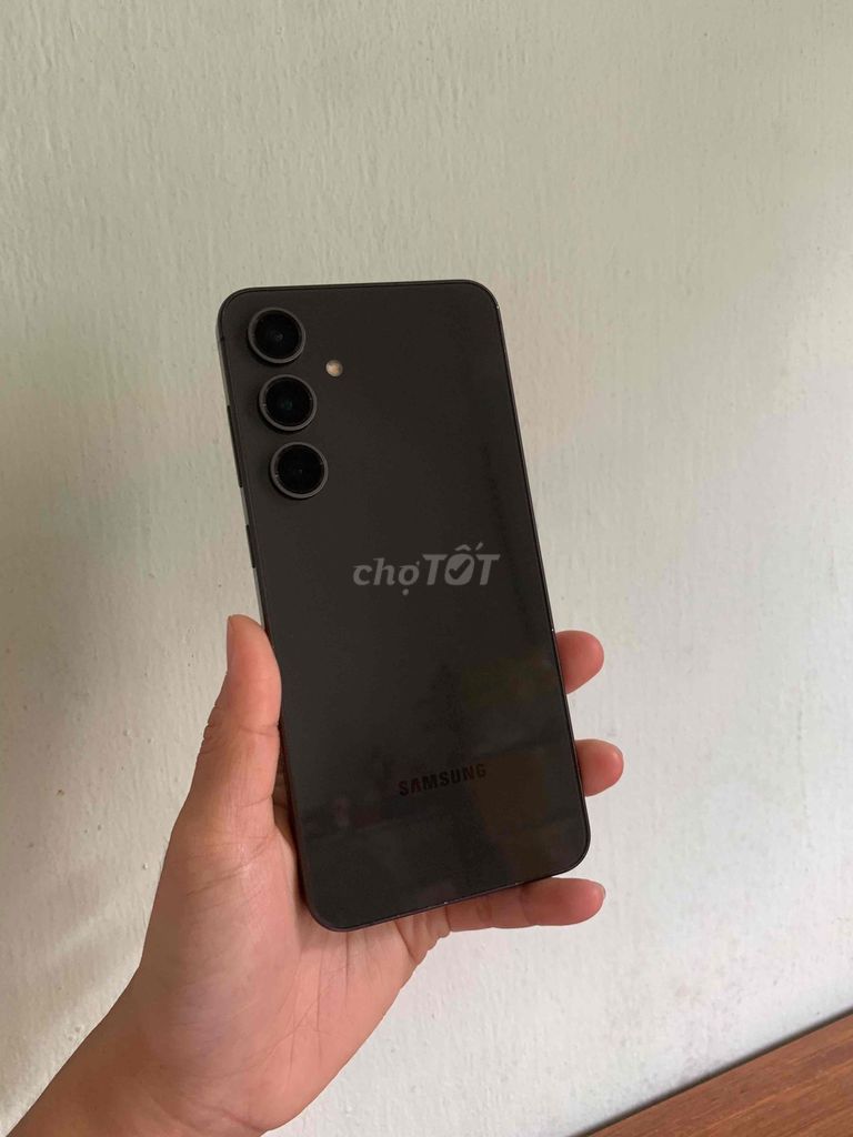 Samsung S24 FE 5G 256GB Đen Vn, nguyên zin. Mua bán Điện thoại tại Quận Hải Châu Đà Nẵng được đăng bởi Hieu hình 1