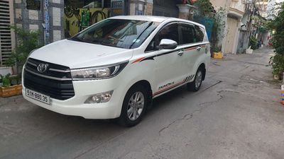 Toyota Innova E 2019 MT Trắng