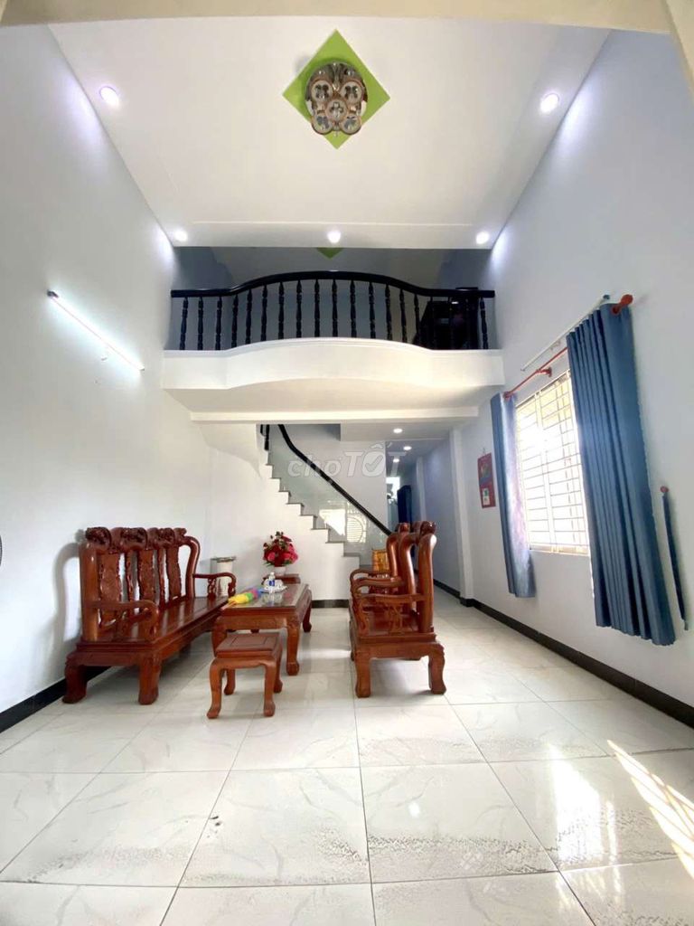 (354) Ngay Chợ Gà - Hẻm xe Tải thông- phạm thị Giây -68m² - 3,05 Tỷ