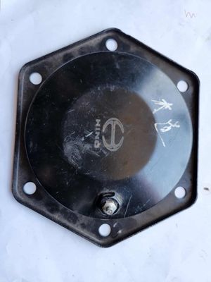 Nắp ba lăng xê Hino – Phụ tùng chính hãng. Mua bán Phụ tùng xe tại Thành phố Châu Đốc An Giang được đăng bởi Quang Phúc