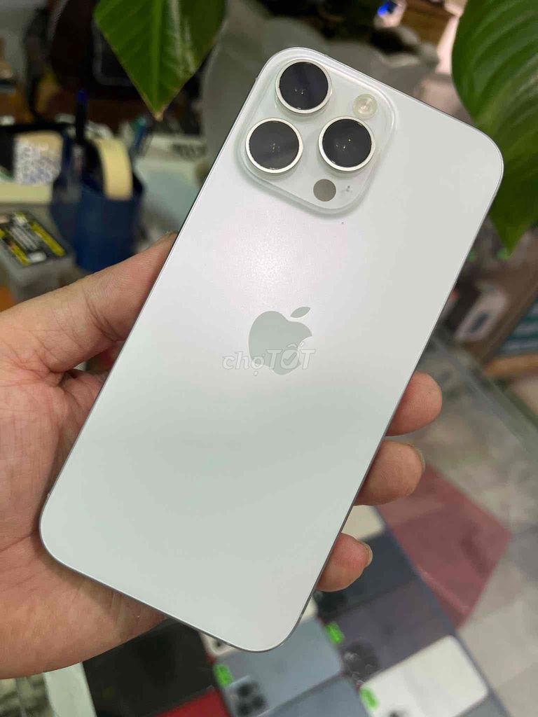 iPhone 16 Pro Max 256GB Trắng VN 99%. Mua bán Điện thoại tại Thành phố Mỹ Tho Tiền Giang được đăng bởi Sanh Phone hình 1