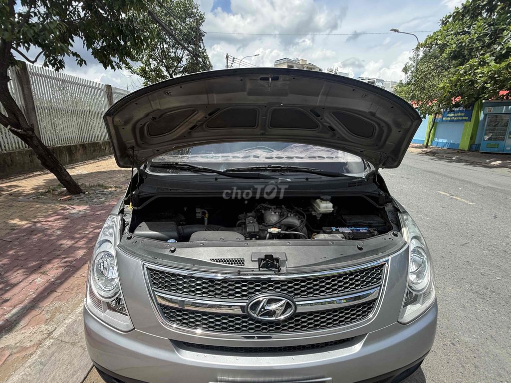 Hyundai Starex 2013 photo 3