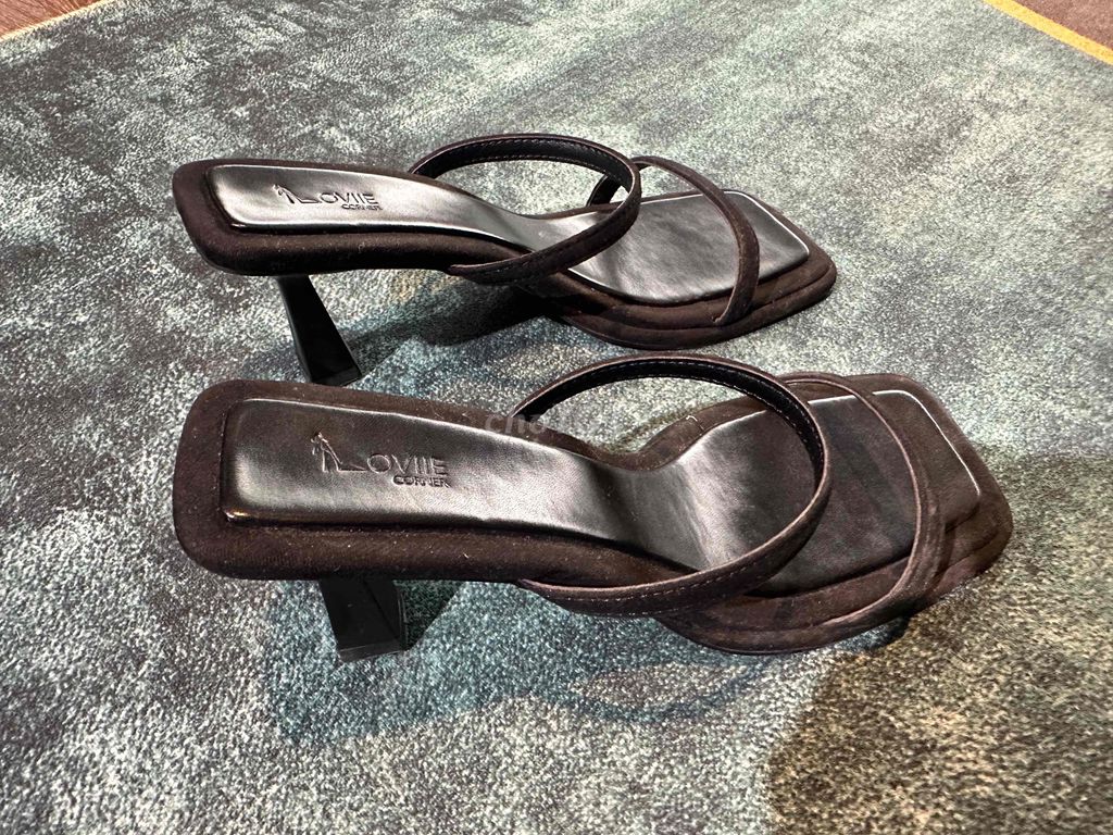 Dép cao gót size 38