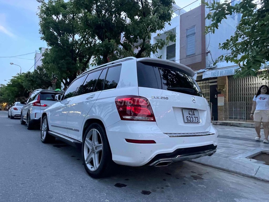 Mercedes Benz GLK Class 2013 250 AMG 4MATIC. Mua bán Ô tô tại Quận Cẩm Lệ Đà Nẵng được đăng bởi Lê Công Danh hình 5