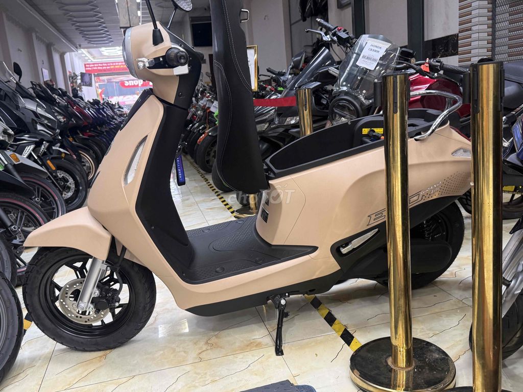 Электроскутер Evo Grand Lite, новый 100%, с номерами