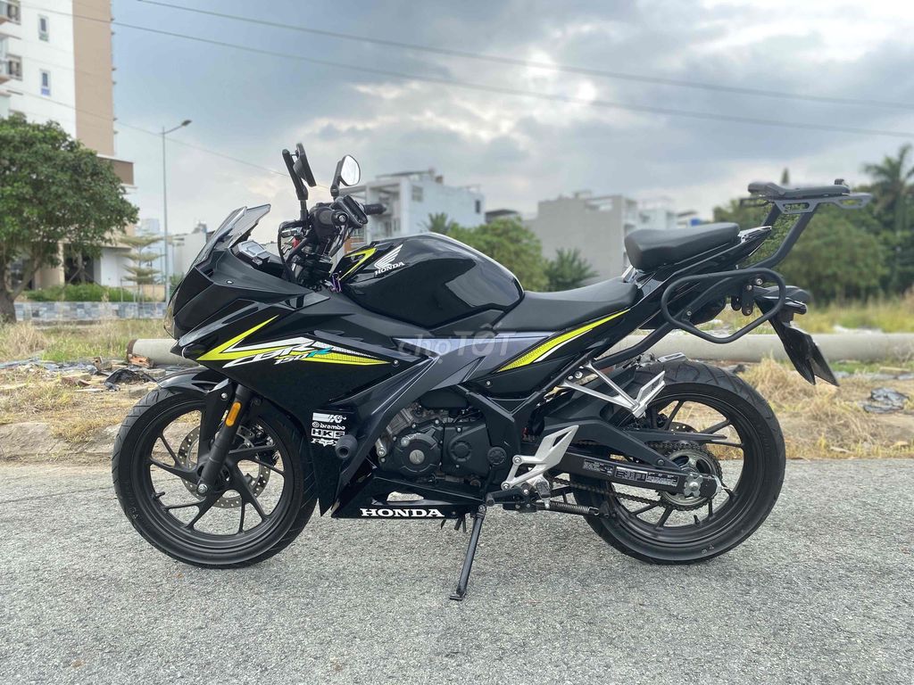 Honda CBR150r đời 2017. Mua bán Xe máy tại Huyện Bình Chánh Tp Hồ Chí Minh được đăng bởi PHAM PHAN KHOI NGUYEN hình 1