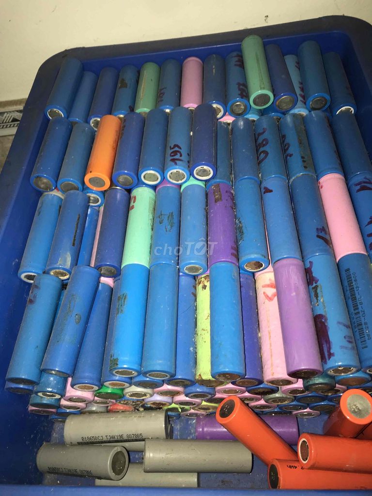 Pin sạc 18650 Dl Nhiều màu. Mua bán Phụ kiện (Màn hình, Chuột...) tại Huyện Yên Phong Bắc Ninh được đăng bởi phu hình 1
