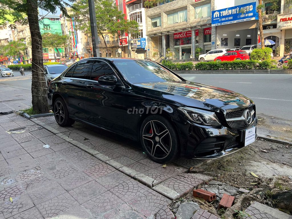 Mercedes Benz C Class 2016 C300 AMG - 80000 km. Mua bán Ô tô tại Quận Long Biên Hà Nội được đăng bởi AUTO TÂN HƯNG THỊNH hình 1