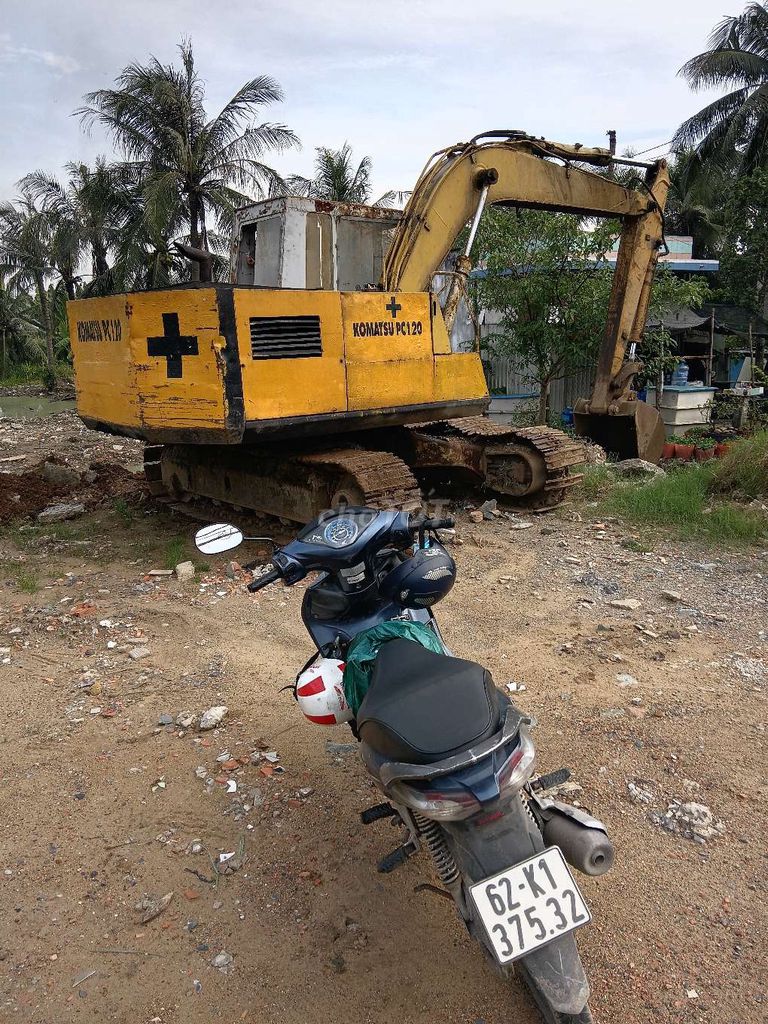 cần bán chiếc xe cuôc xe múc, kobe. Mua bán Phương tiện khác tại Huyện Đức Hòa Long An được đăng bởi Hùng phế liệu hình 2