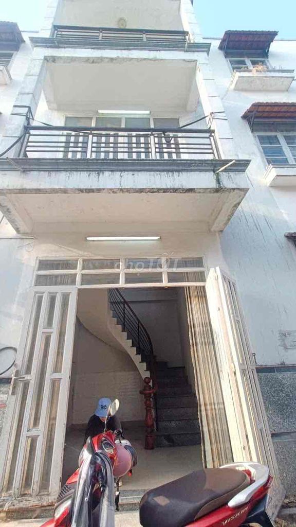 nhà mặt tiền 60,5m2 ,6 phòng ngủ,đường trục 16 thạnh phú vĩnh cửu