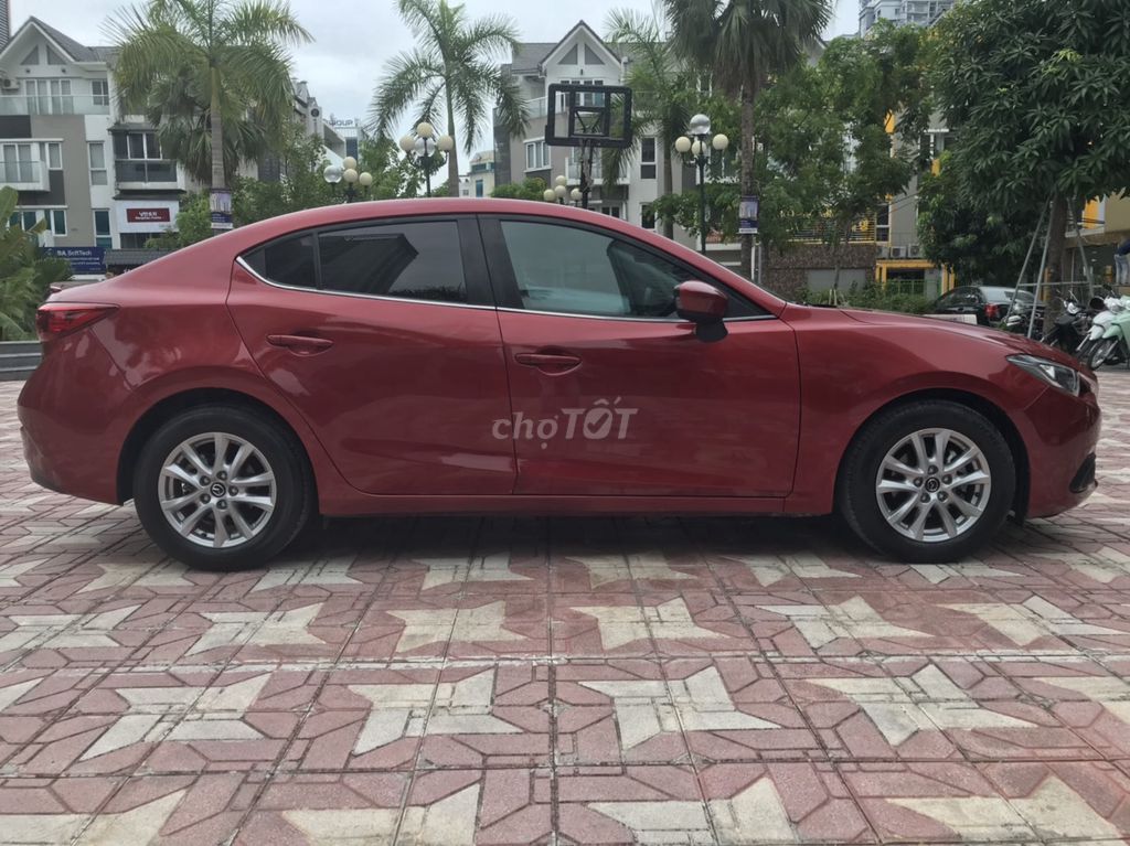 0902030406 - Bán Mazda 3 1.5AT màu đỏ 2017