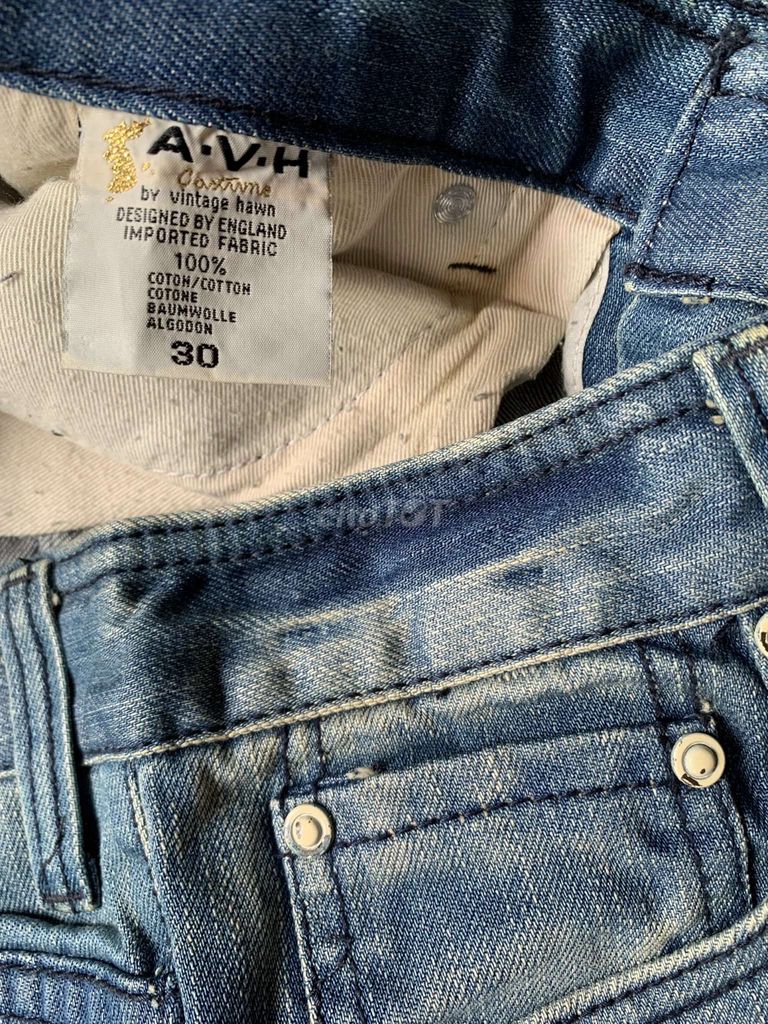 A.V.H jeans korea size 31-29,like new cứng cáp