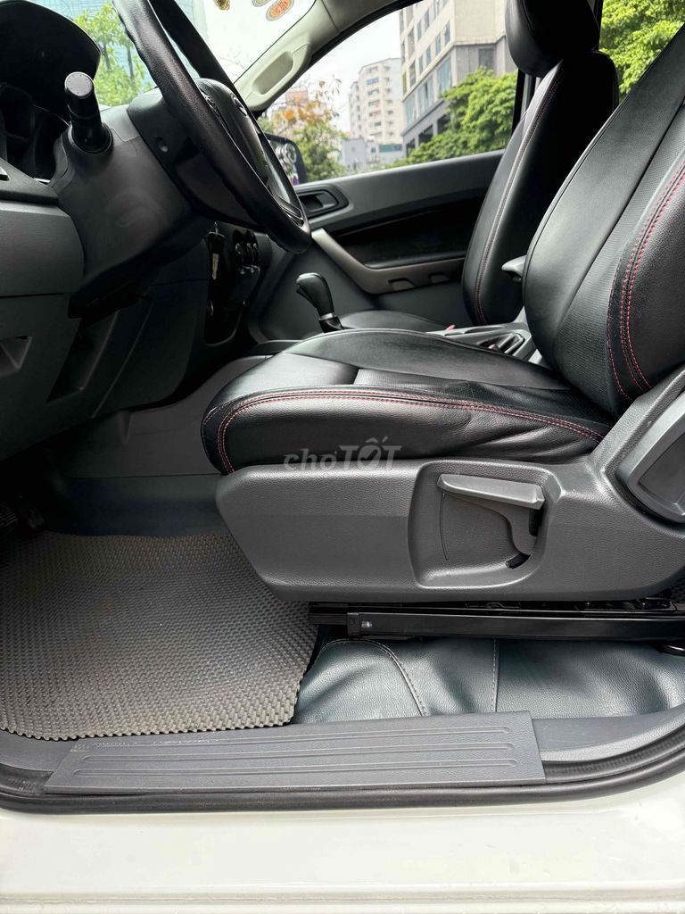 Ford Ranger 2016 XLS 2.2 4x2 AT - 88000 km. Mua bán Ô tô tại Quận Thanh Xuân Hà Nội được đăng bởi Nguyen van Nam hình 15