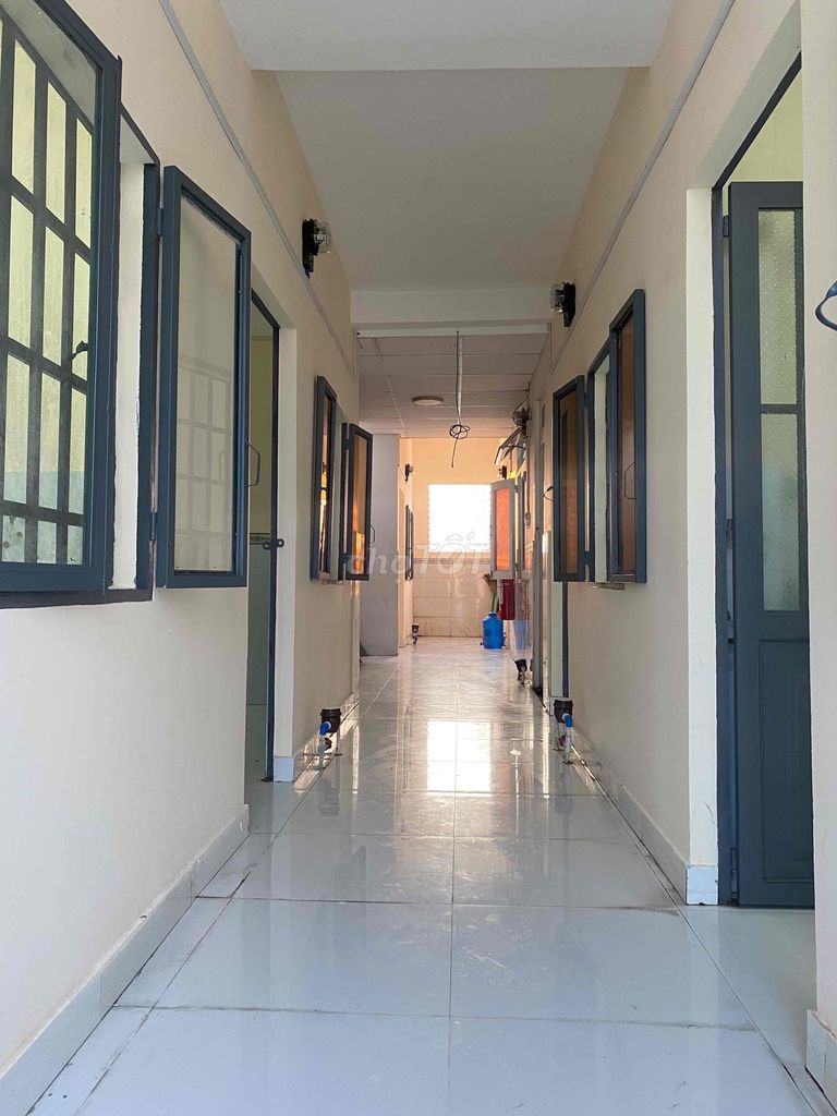 Phòng đẹp,thoáng,an ninh ngay Chợ Phạm Đăng Giảng, KCN Tân Bình