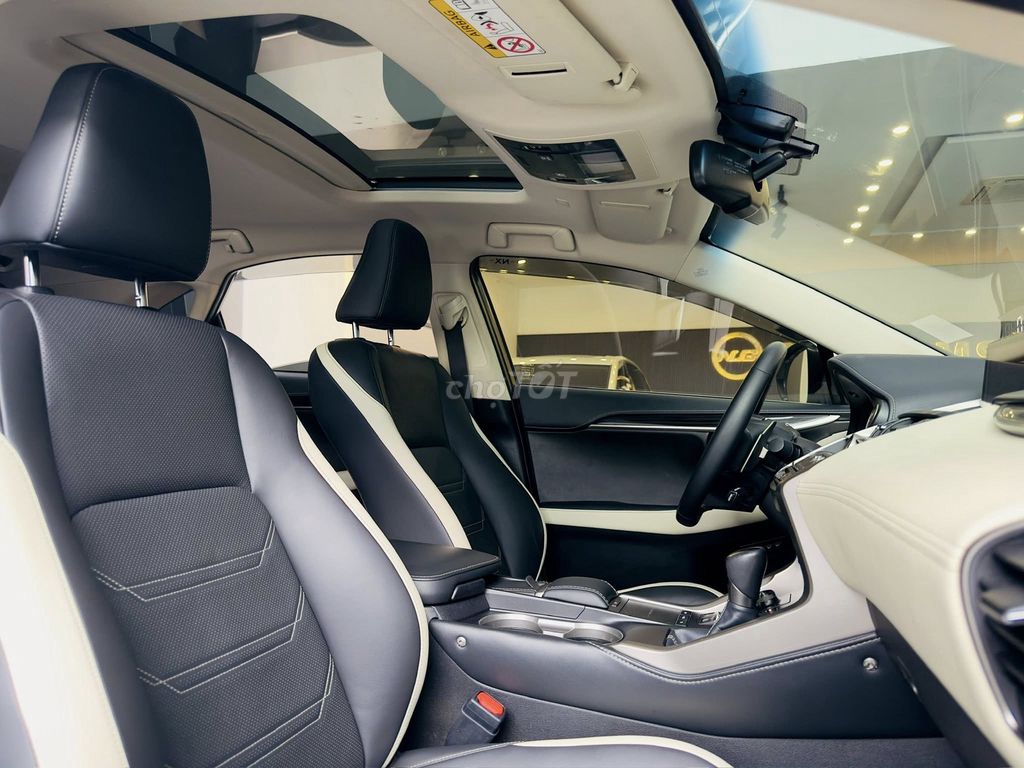 LEXUS NX300 MODEL 2018 RẤT ĐẸP. Mua bán Ô tô tại Quận 7 Tp Hồ Chí Minh được đăng bởi Thanh Tùng NSG hình 12