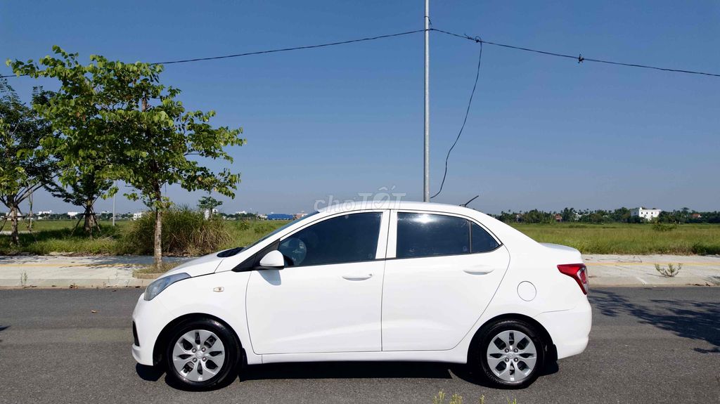 Белый бензиновый номер Hyundai i10 Седан 2015