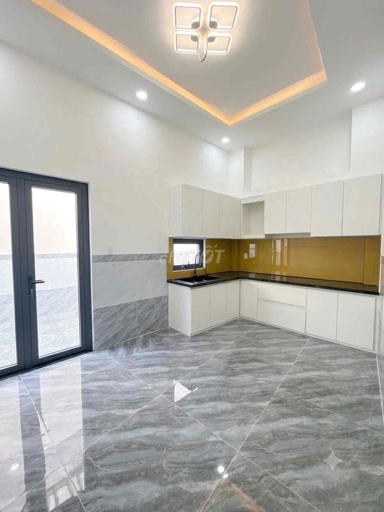 Дом на Le Trong Tan, Pham Dang Giang, рядом с Aeon Tan Phu, 90 кв.м
