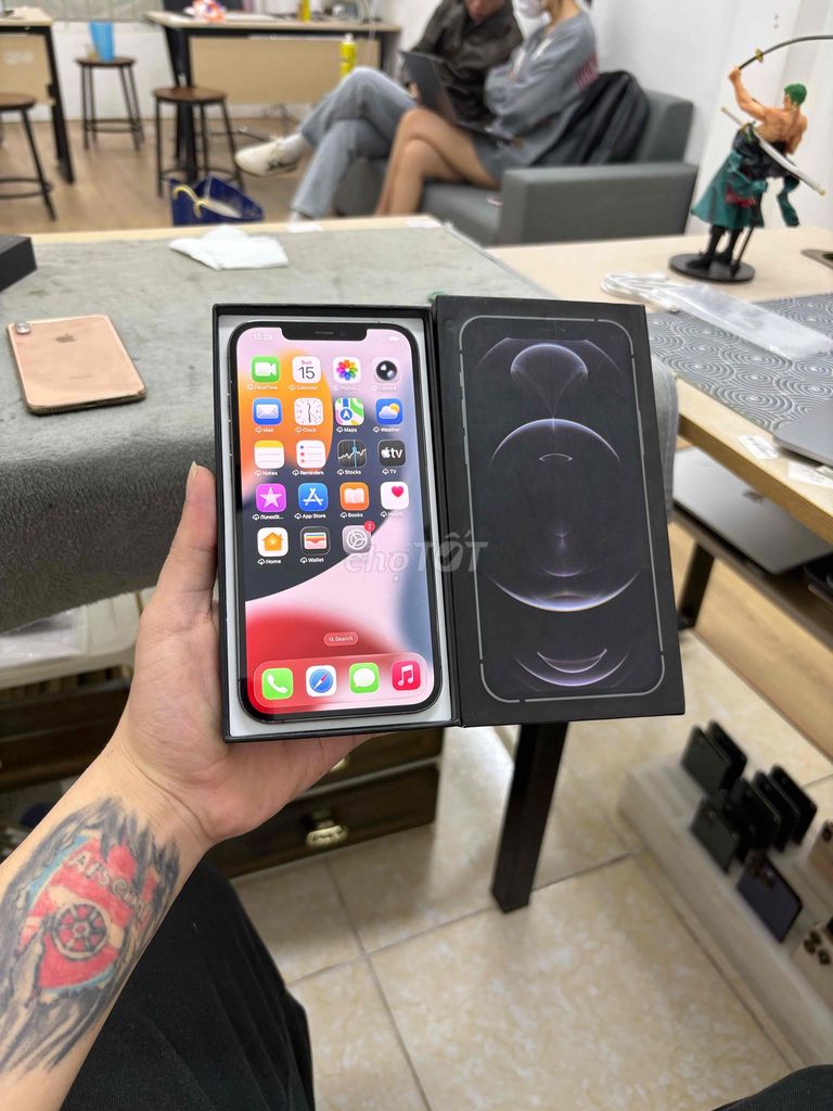 Apple iPhone 12 Pro Max 128GB QTE Hình thức Đẹp. Mua bán Điện thoại tại Quận Cầu Giấy Hà Nội được đăng bởi Trung Kiên Trả Góp Bao Nợ Xấu hình 1