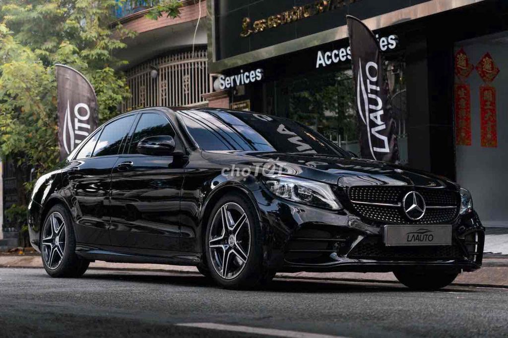 Mercedes C300 AMG 2019. Mua bán Ô tô tại Quận 7 Tp Hồ Chí Minh được đăng bởi Tiền Bùi LONGANH  hình 2