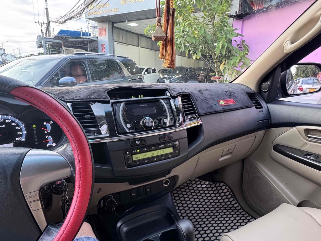 Toyota Fortuner 2014 2.7V 4x4 - 100000 km. Mua bán Ô tô tại Quận 12 Tp Hồ Chí Minh được đăng bởi Tân hình 12
