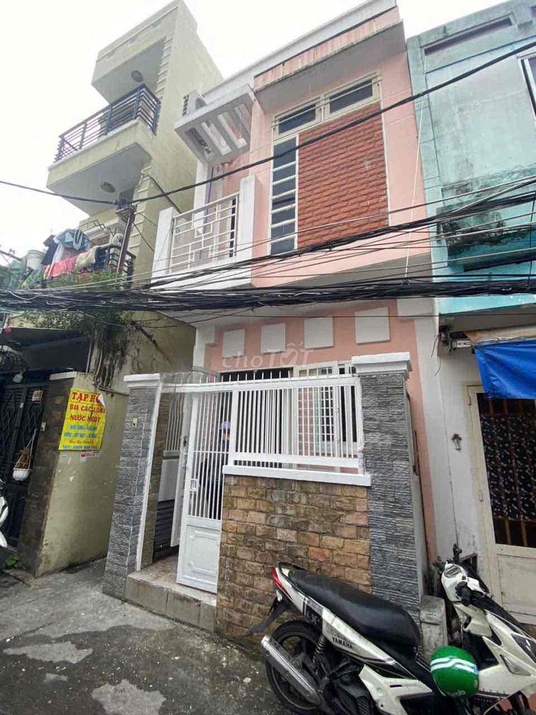 Аренда · 2 комн. · 28 м² · Quận 1, ул. Đường Trần Khắc Chân
