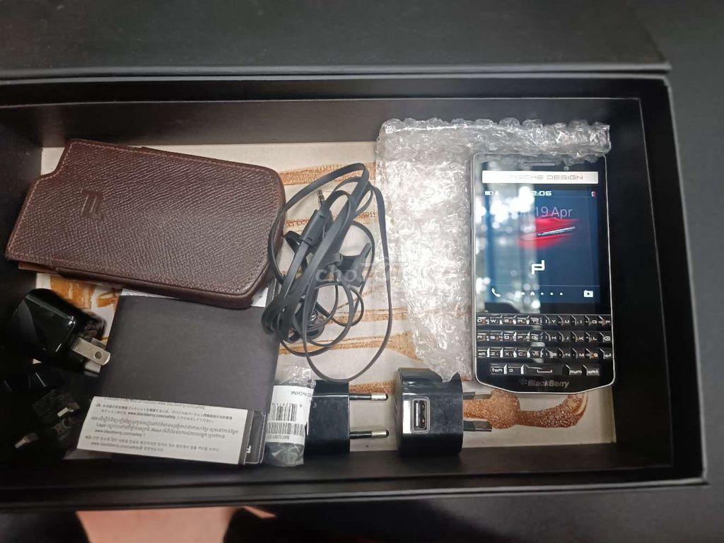 BlackBerry Porsche Design 9983. Mua bán Điện thoại tại Quận Cầu Giấy Hà Nội được đăng bởi Minh Khôi hình 1