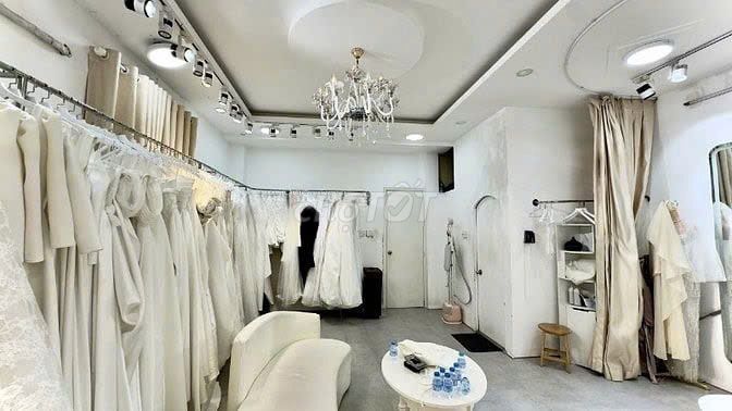 Nhà nguyên căn vị trí ngã 3 Phạm Viết Chánh- Nguyễn Công Trứ 