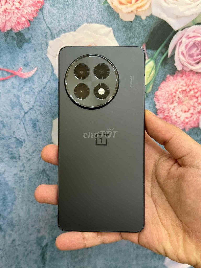 Oneplus Ace 5 Black 12/256Gb BH 6th có góp. Mua bán Điện thoại tại Quận Thanh Khê Đà Nẵng được đăng bởi Bèo Mobile Store hình 1