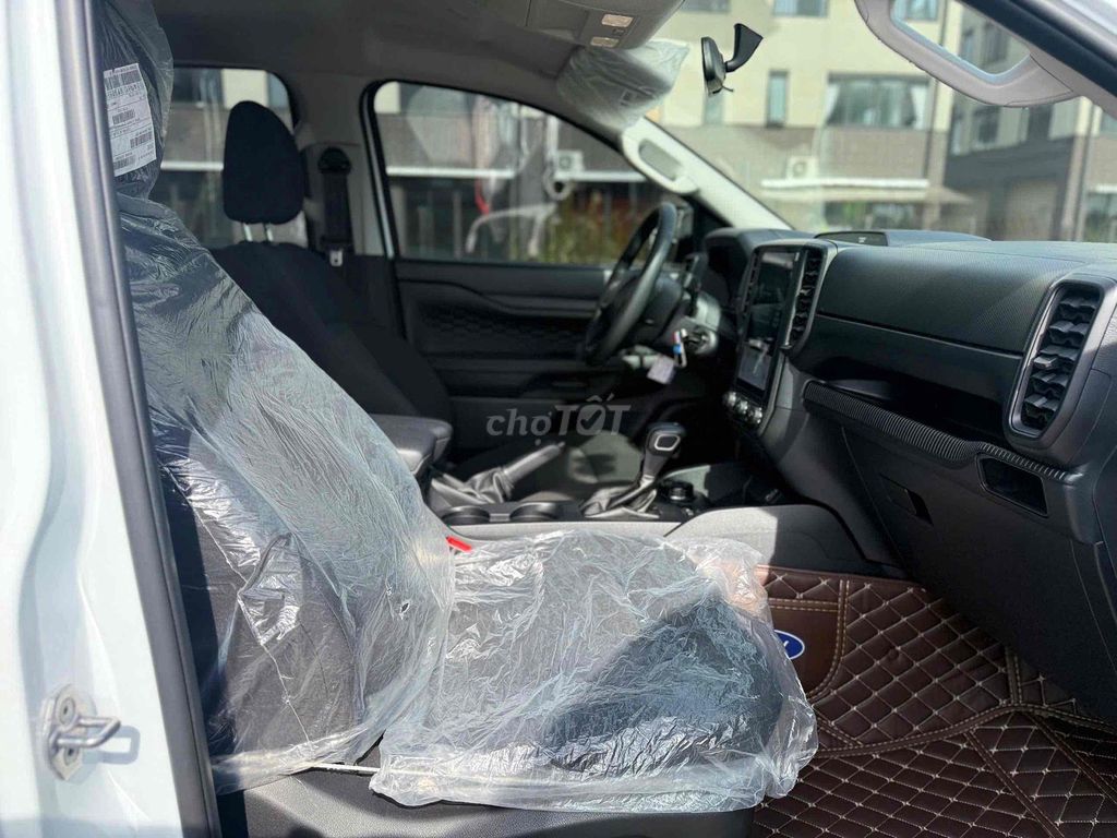 Ford Ranger XLS Trắng. Mua bán Ô tô tại Quận Cái Răng Cần Thơ được đăng bởi Nguyễn Nhân  hình 13