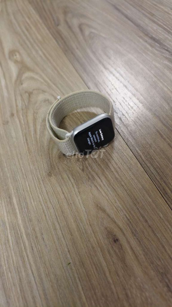 Apple Watch SE 40mm Bạc. Mua bán Thiết bị đeo thông minh tại Quận Long Biên Hà Nội được đăng bởi Thành hình 1