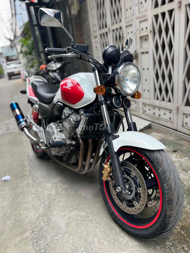 Honda CB400 Revo Trắng Đỏ bản đặc biệt phanh ABS. Mua bán Xe máy tại Quận Gò Vấp Tp Hồ Chí Minh được đăng bởi Minh Tùng hình 2