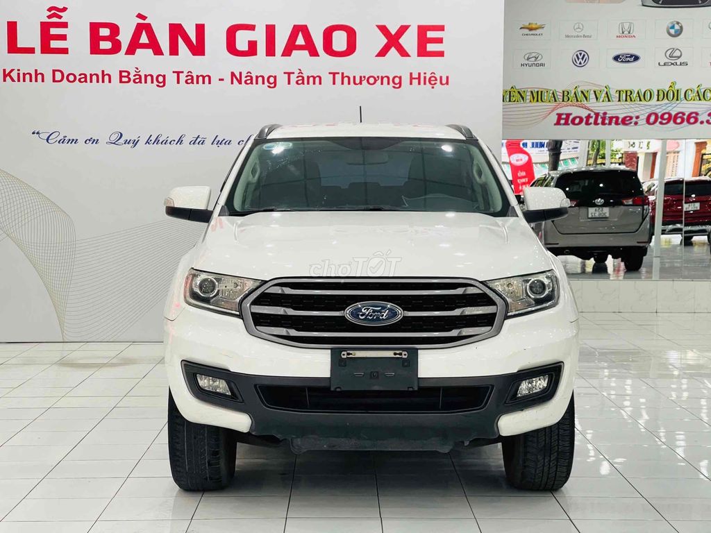 Ford Everest 2.0L 4x2AT 2019 nhập khẩu 1 chủ