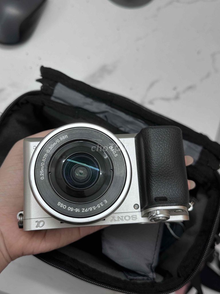 Máy ảnh Sony A6000 Bạc. Mua bán Máy ảnh, Máy quay tại Quận 7 Tp Hồ Chí Minh được đăng bởi My Quynh hình 1