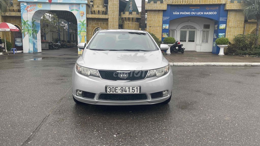 Kia Forte 2009 SLi 1.6 AT - 13456 km