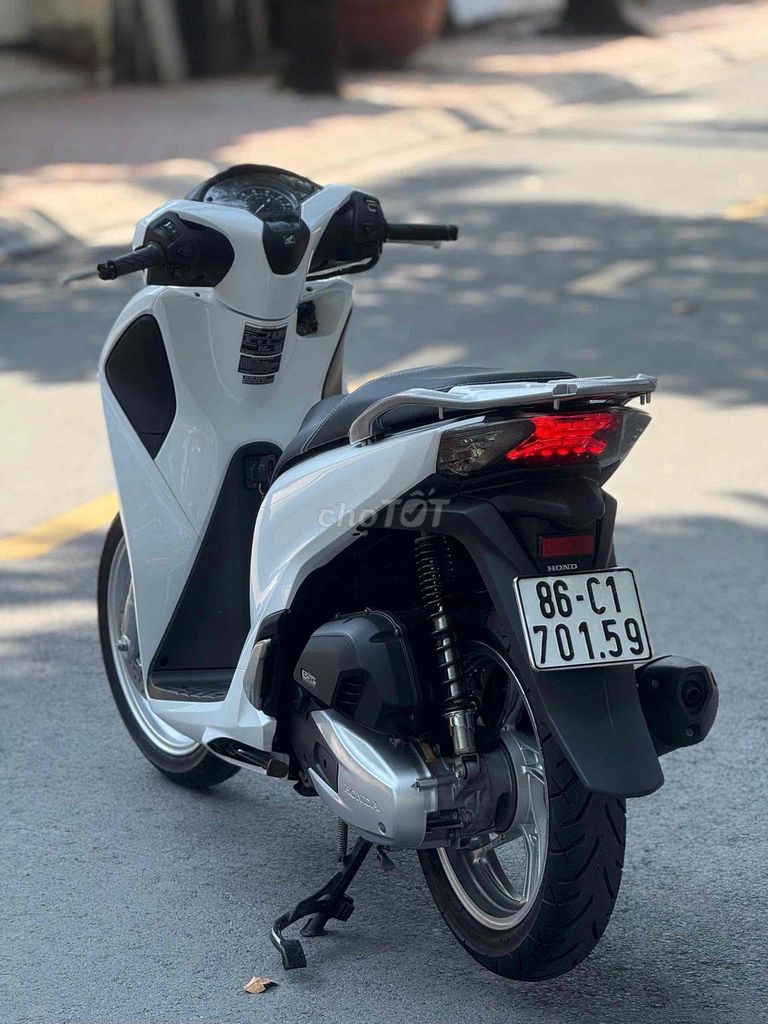 SH 150i 2017 ( HÀNG BỎ MẪU LƯỚT ). Mua bán Xe máy tại Thành phố Thủ Đức Tp Hồ Chí Minh được đăng bởi Vũ Vũ hình 14