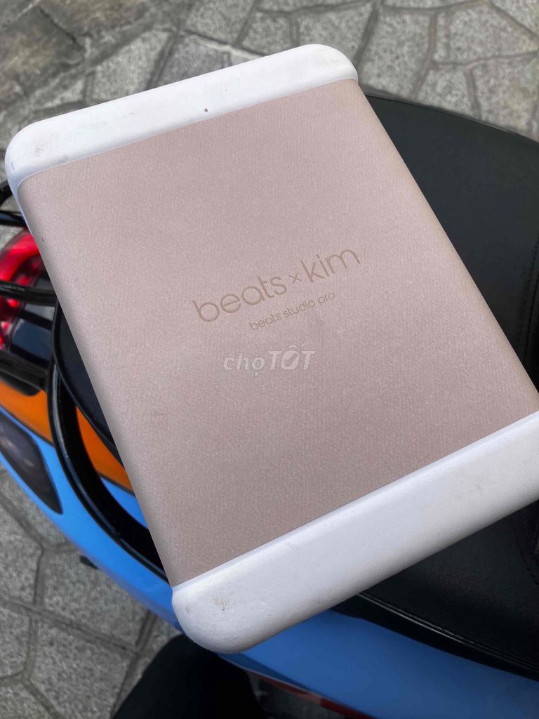 Tai nghe Beats Studio Pro x Kim. Mua bán Tivi, Âm thanh tại Thành phố Thủ Đức Tp Hồ Chí Minh được đăng bởi Tuan Tran Quoc hình 1
