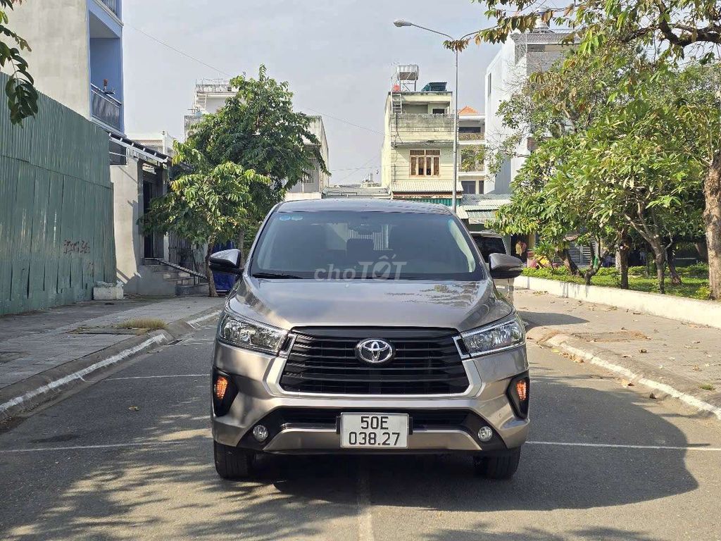 Toyota Innova 2.0E sx2022 - 58000 km bao sang tên