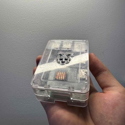 Raspberry Pi 3B kèm case nhựa